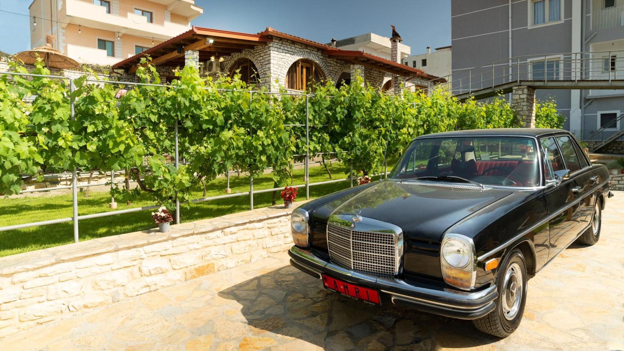 Villa Vila Todo Durrës